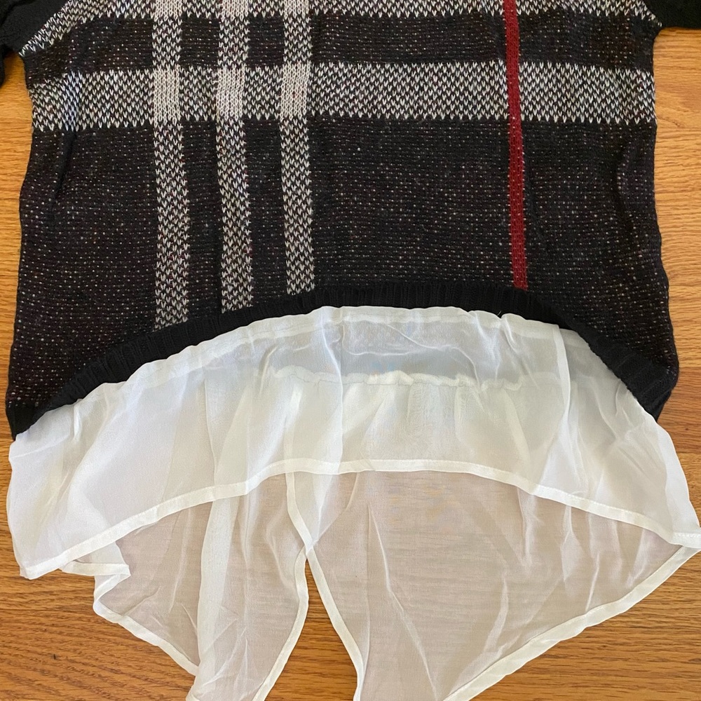 Como Black Sweater Women’s Medium Black White Red Striped Front Faux Layered NWT - Picture 5 of 8